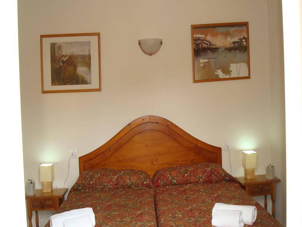 Apartamentos Surest Cala'N Blanes  Exterior photo